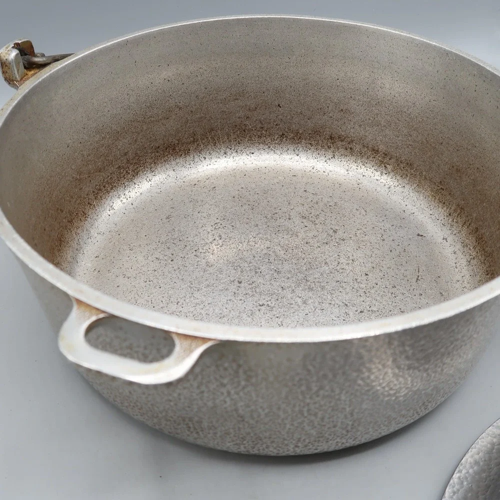 Vintage CLUB Hammered Aluminum Round 4.5 QT Dutch Oven Pot w/ Lid Handle‎